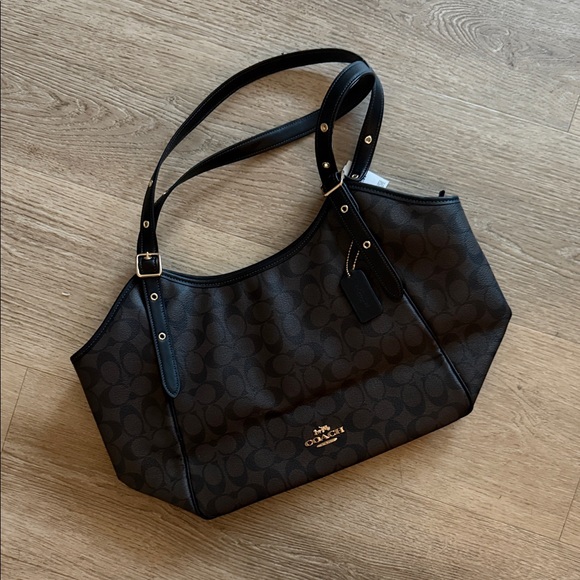 Coach Signature Black and Brown Shoulder Bag